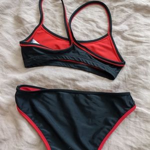 Reversible sport swimsuit